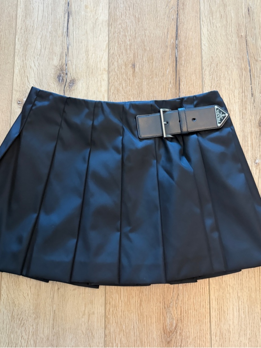 Prada Pleated Re-Nylon miniskirt - Picture 2 of 14